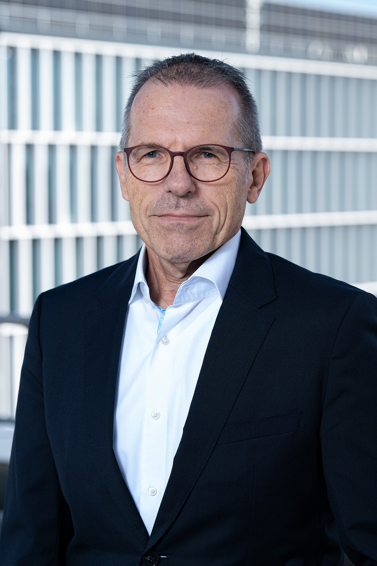 Dieter Pesch Dieter Pesch, Vice-Presidente Sénior de I&D e Gestão de Produtos